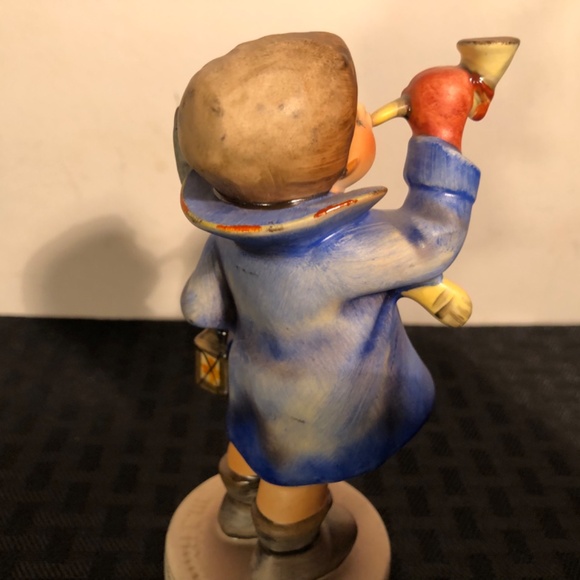 Vintage Hummel #15/0 “Hear Ye, Hear Ye” 5 1/8” tall - Picture 9 of 11